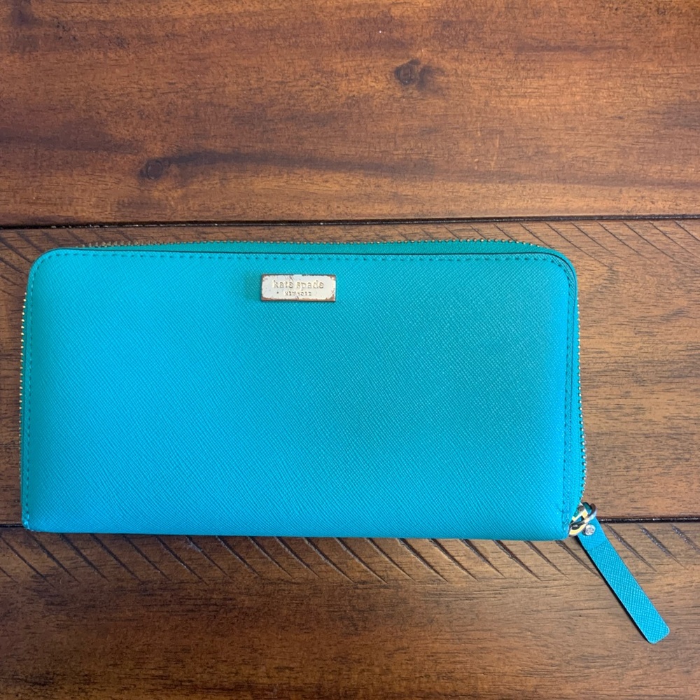 Kate Spade Zip Around Wallet